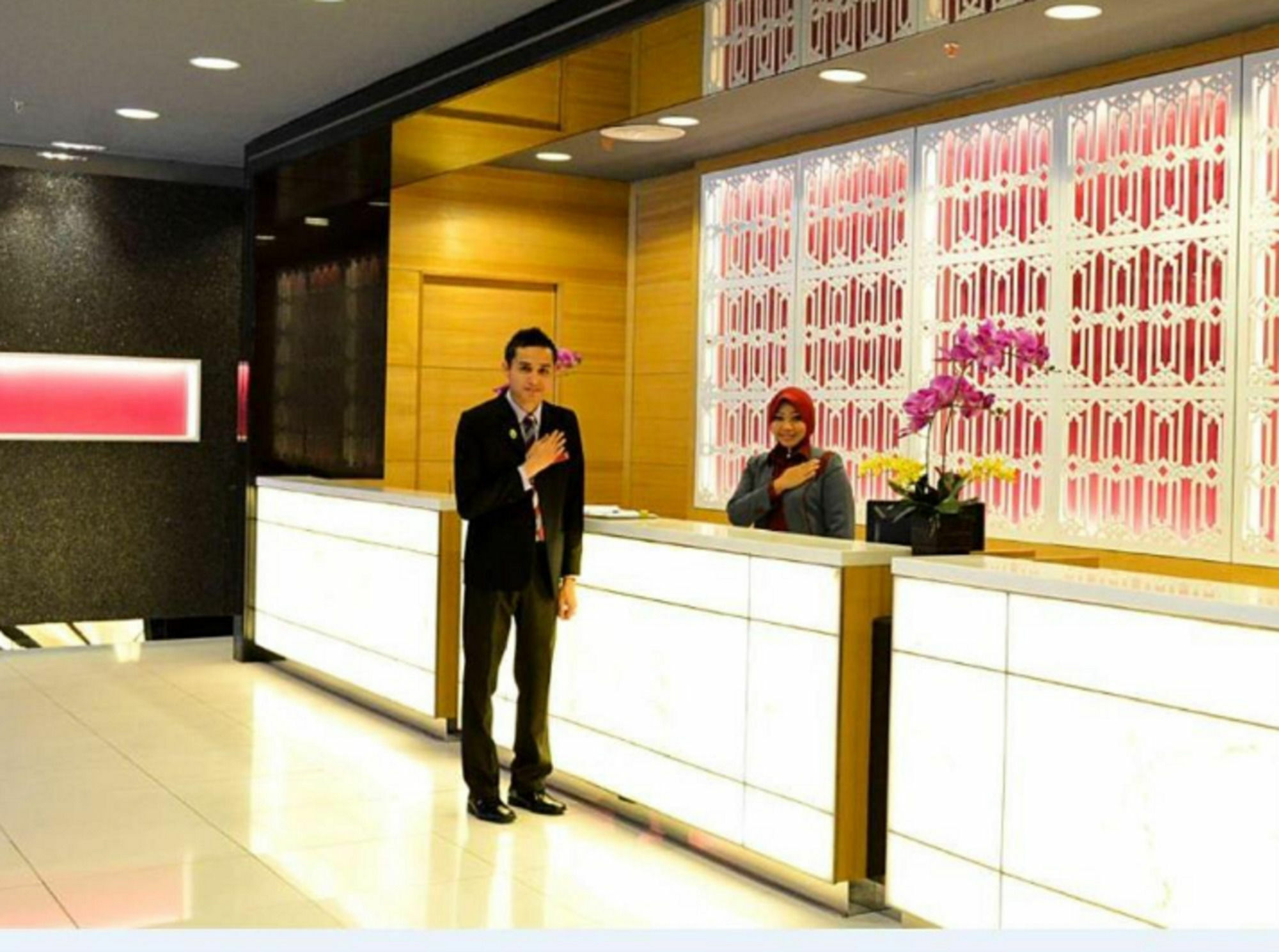 Raia Hotel Kota Kinabalu Ngoại thất bức ảnh
